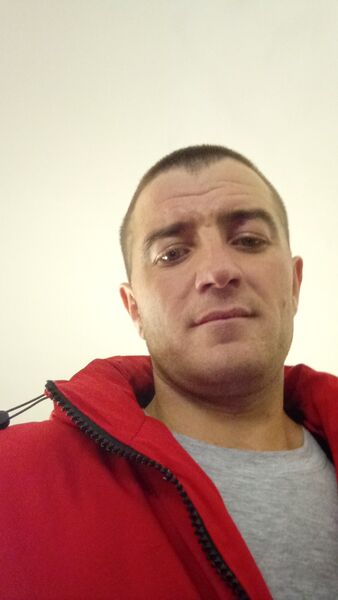  ,   Artem, 36 ,   ,   