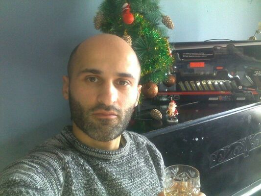  ,   Erik, 41 ,   ,   , c 