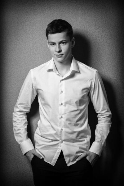  ,   Maksim, 23 ,   ,   , c 