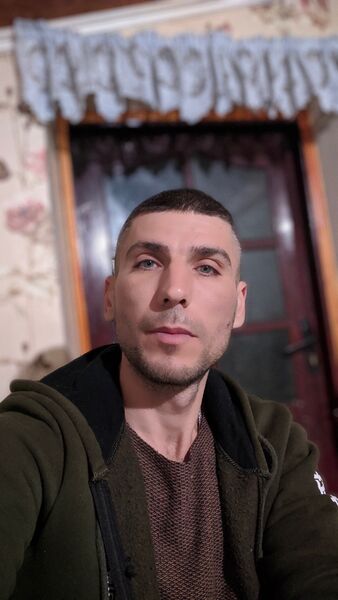  ,   Sergiu, 39 ,   c 