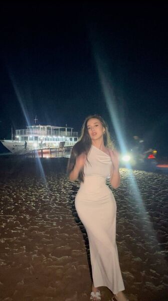  ,   Malika, 18 ,     , c 