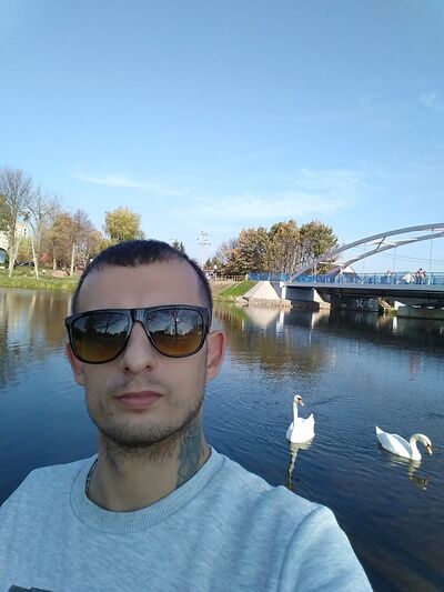  ,   Maxim, 36 ,   ,   , c 