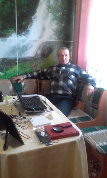 ,   Ieonid, 63 ,   ,   , c 
