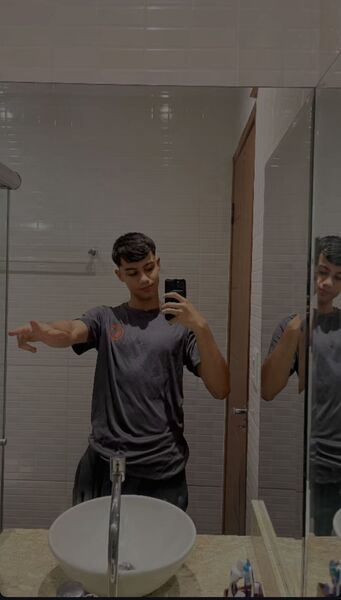  ,   Daniel, 18 ,   ,   