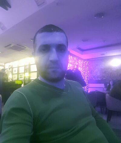  ,   GUGO, 44 ,  