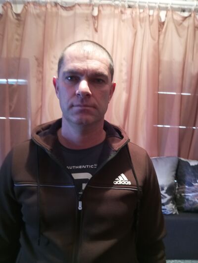  ,   Alexander, 44 ,   c 