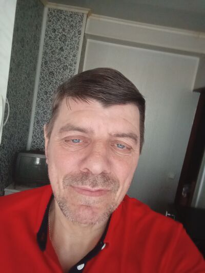  ,   Anatoliu, 52 ,     