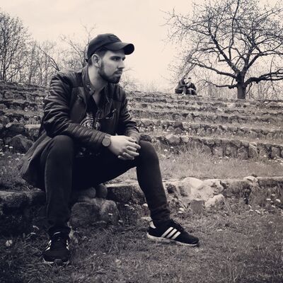  ,   Sasha, 26 ,   ,   