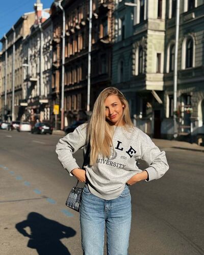  ,   Nika, 29 ,   ,   