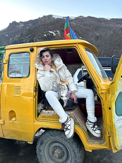  ,   Zhanna, 31 ,   