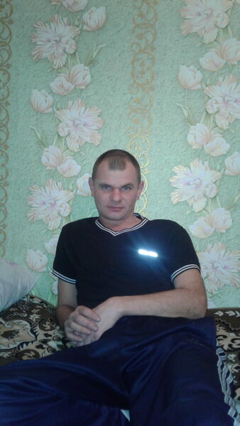  ,   Sacha, 38 ,   