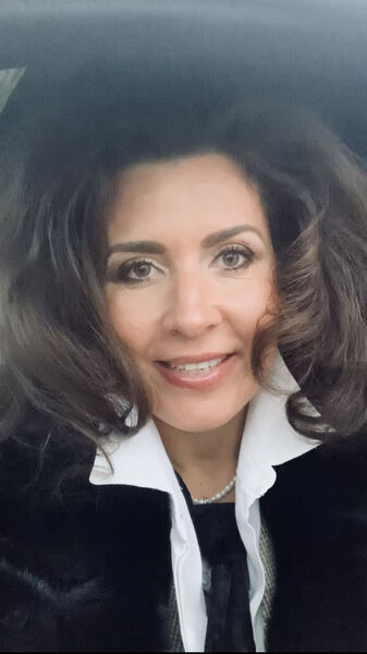  ,   Nadezhda, 47 ,   c 