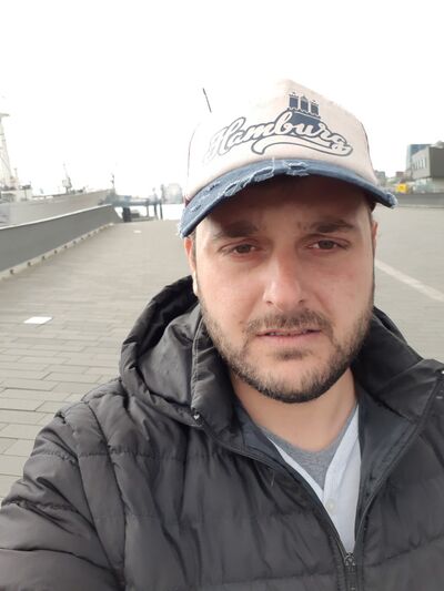  ,   Levan, 33 ,   ,   , c 