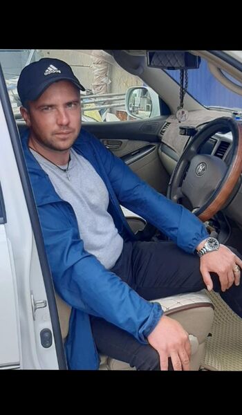  -,   Denis, 37 ,   ,   , c 