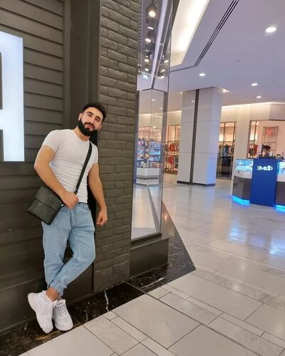  ,   Huseyn, 32 ,   ,   , c , 