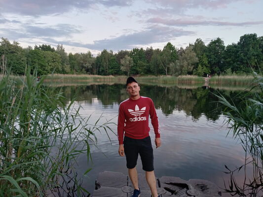  Marki,   , 32 ,   ,   