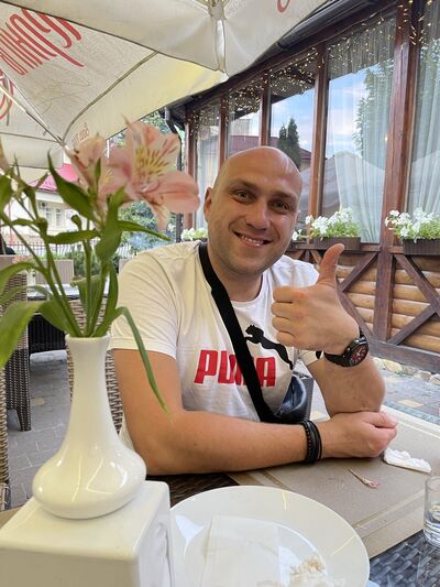  ,   Georg, 38 ,   
