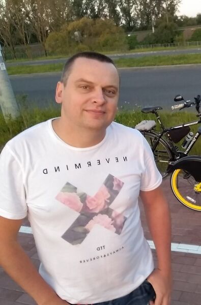  ,   Alex, 49 ,   c 