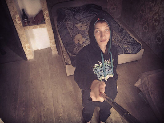  ,   Kasper, 28 ,   