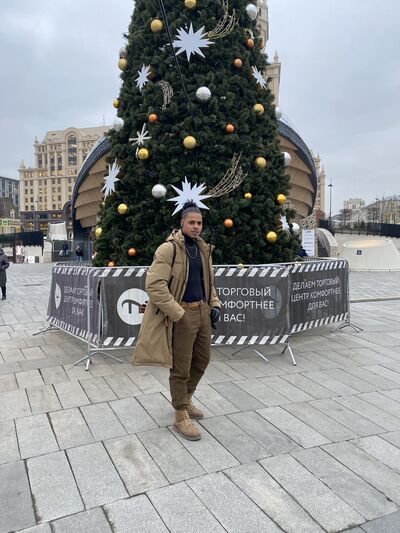  ,   Leyan, 21 ,   ,   