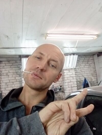  ,   Pavel, 38 ,   ,   , 