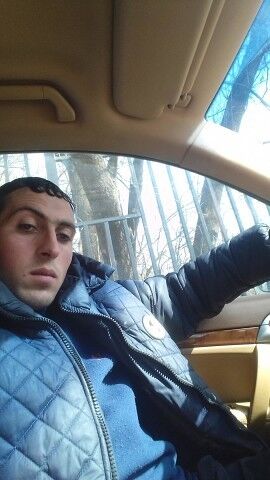  9381532  Artyom, 31 ,    