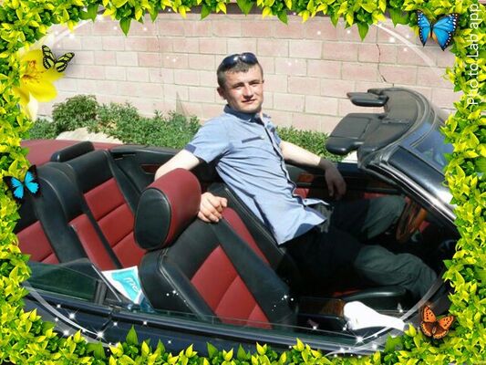  ,   Eugen, 36 ,   
