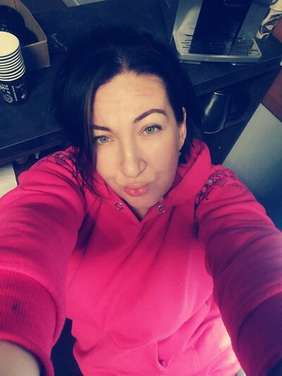  ,   MiLana, 42 ,  