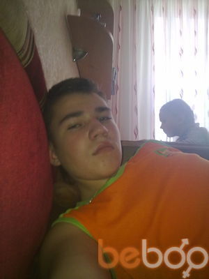  ,   Denis, 32 ,   ,   , c , 