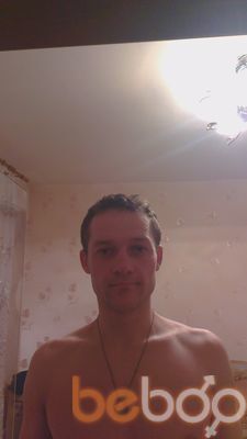  ,   Viktor, 39 ,   