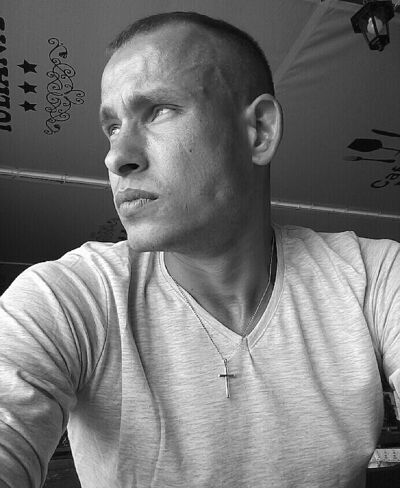  ,   Sergei, 29 ,   c 