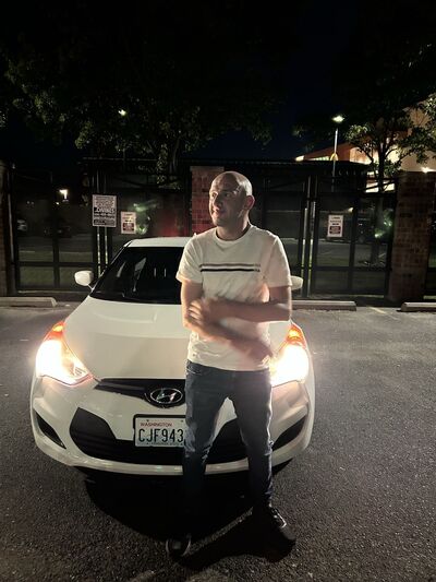  ,   Dave, 42 ,   ,   , c , 