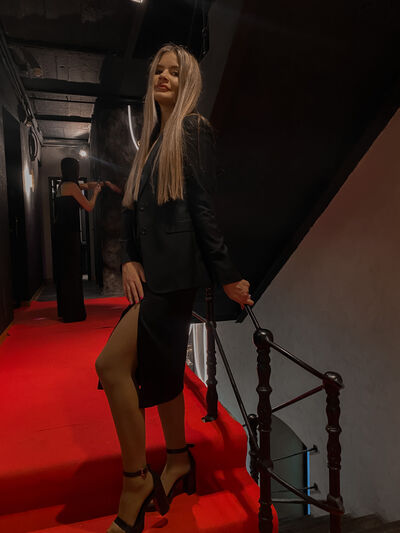  ,   Ann, 25 ,   ,   