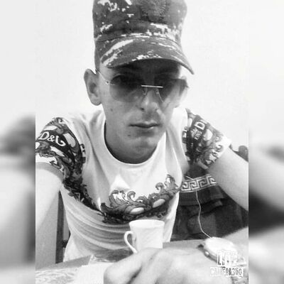  ,   Man, 24 ,   
