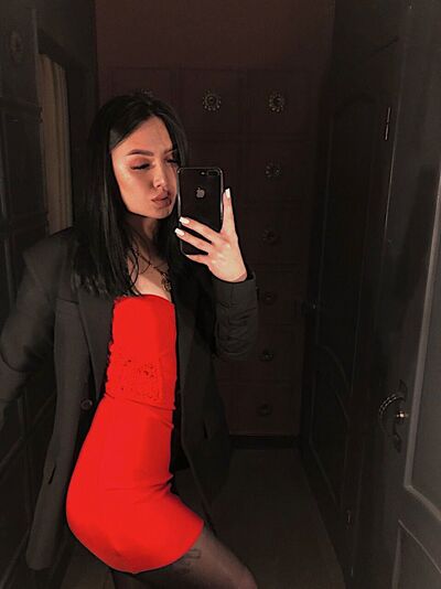  ,   Angelina, 25 ,   ,   
