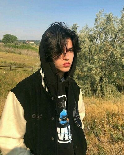  ,   Lukas, 23 ,   