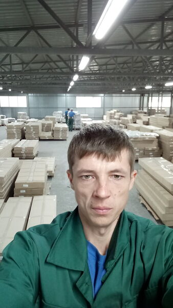  ,   Maxim, 37 ,   ,   , c 