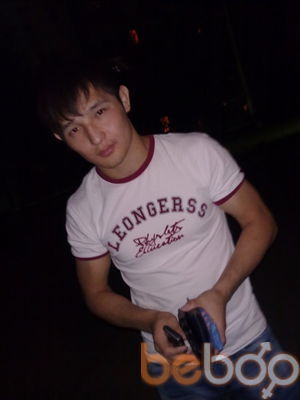  ,   Maks, 33 ,  