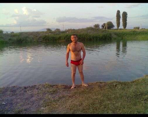  ,   Armen, 45 ,   ,   