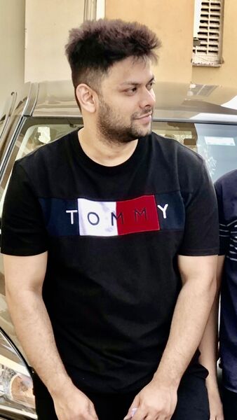  ,   Abhishek, 33 ,   ,   