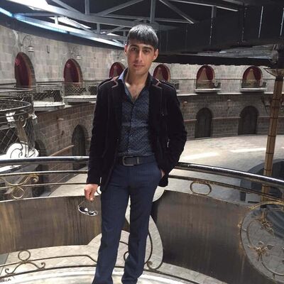  ,   Lyov, 33 ,     , c , 