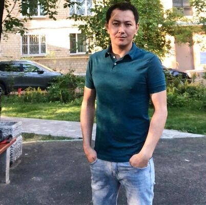  ,   Erlan, 32 ,   