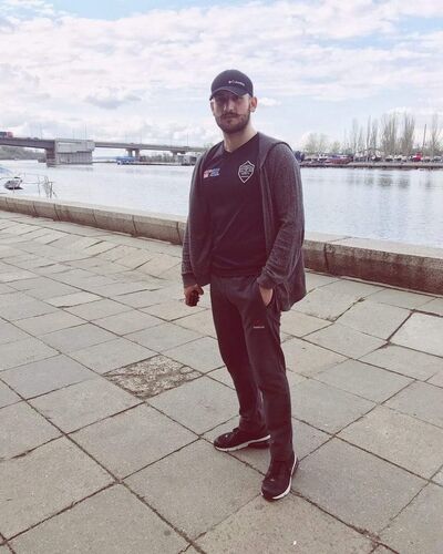  ,   Levan, 26 ,  
