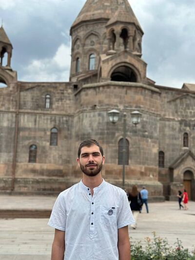 ,   Armenak, 25 ,   ,   , c 