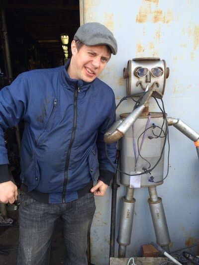  ,   Pavel, 41 ,   ,   , c 