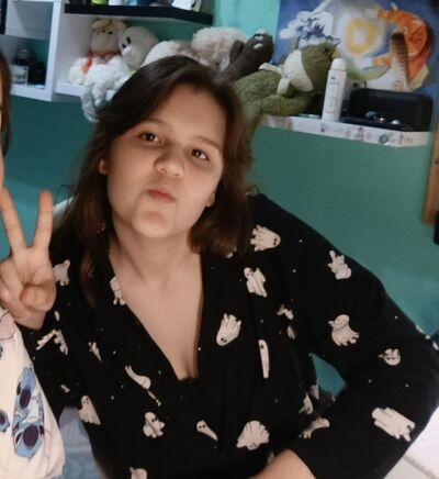  ,   Patricia, 20 ,   
