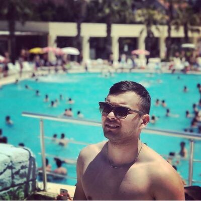  ,   Shoxrux, 33 ,     , c 