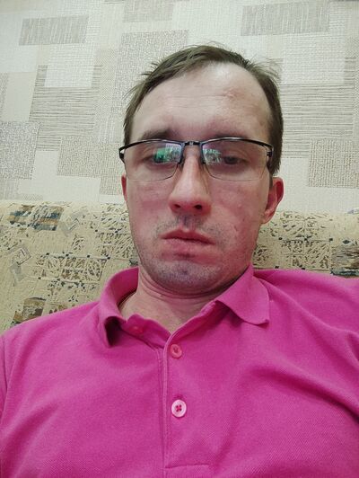  ,   Anton, 33 ,   , 