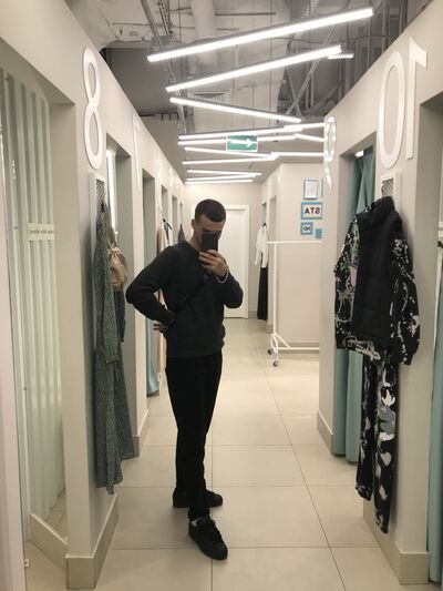  ,   Anton, 26 ,   ,   
