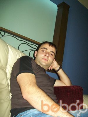  ,   Davo, 37 ,  